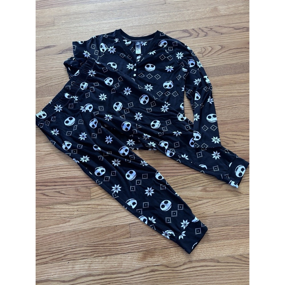 Disney Nightmare Before Christmas Soft Plush Pajama Set Women's‎ Size L (12-14)